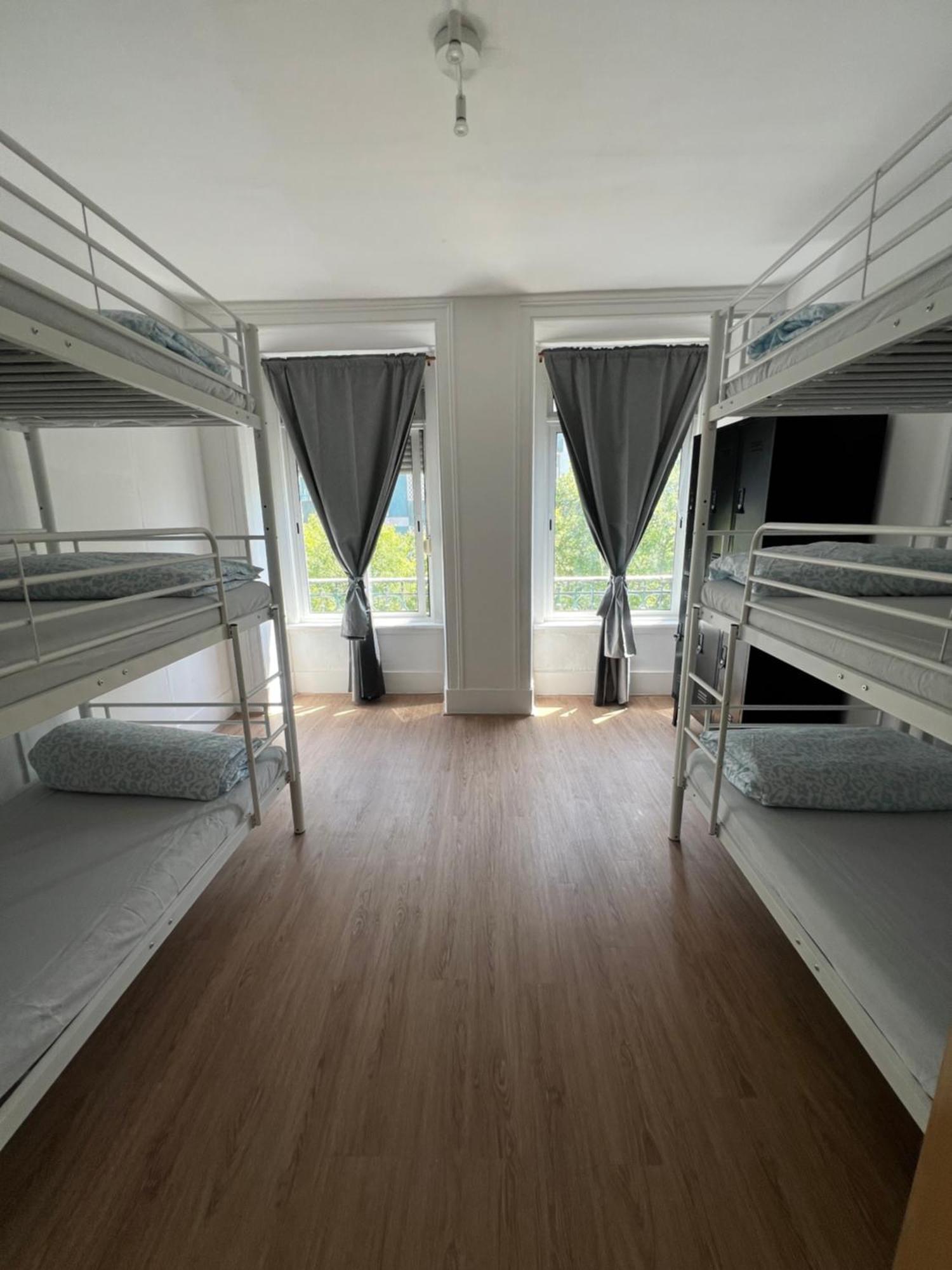 Bagetti Only For Girls Apartment